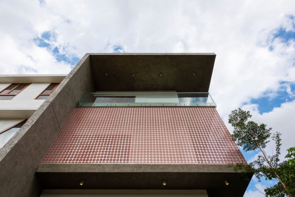 03-Hues Of Copper – Copper Jalli 04